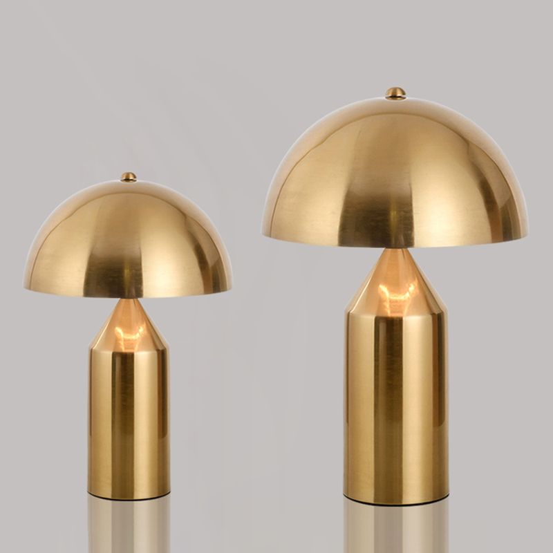 Nächte und Lampe für das Schlafzimmer mit Metallpilz-Look-Tisch-Leuchtfestigkeit und Lampe