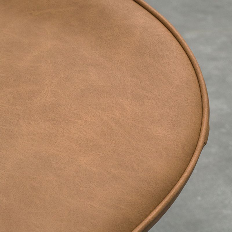 Chaise d'appoint de restaurant scandinave en cuir PU, chaise de salle à manger finition mate Parsons