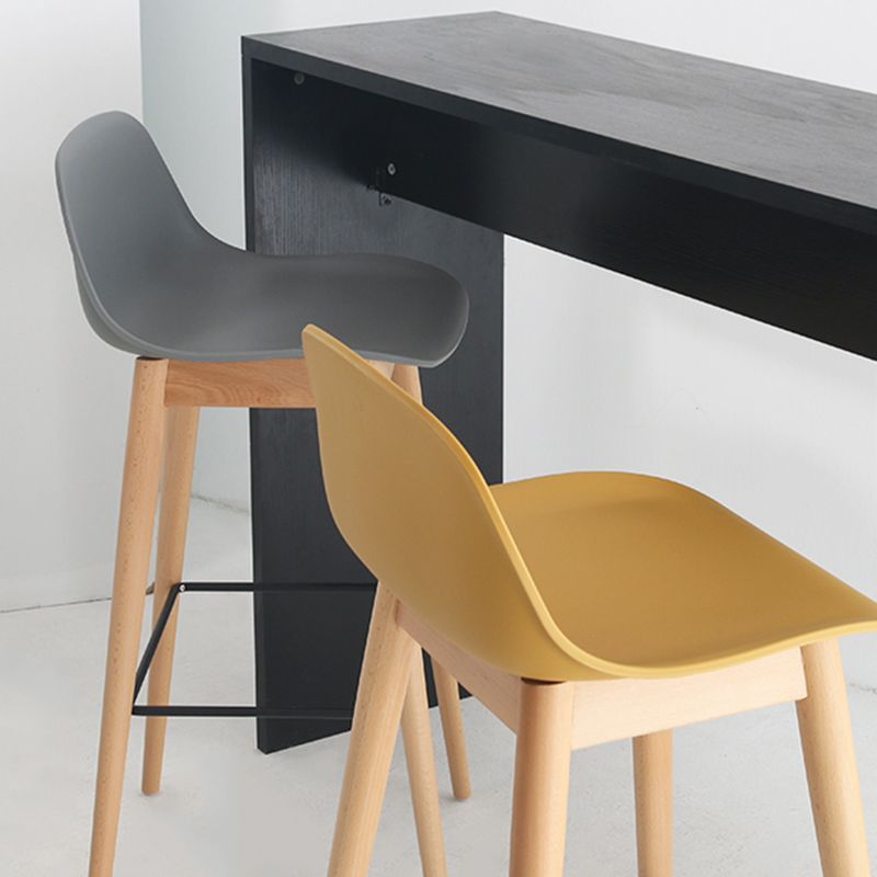 Scandinavian Style Bar-stool with Bucket Seat Counter Stool for Restaurant Bar