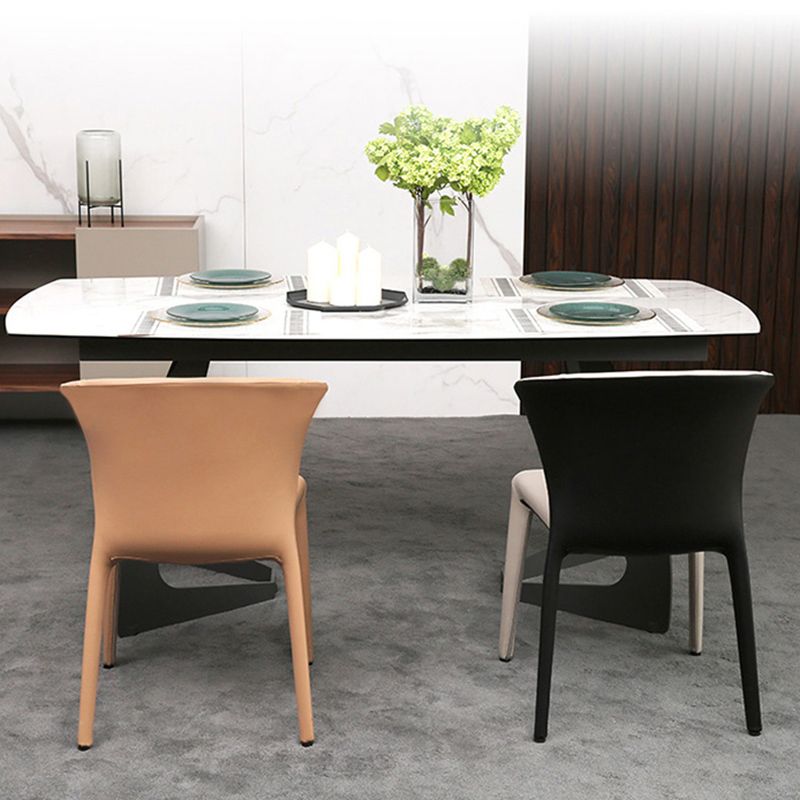 Chaise de salle à manger contemporaine, chaise d'appoint à oreilles avec 4 pieds en métal pour un usage domestique