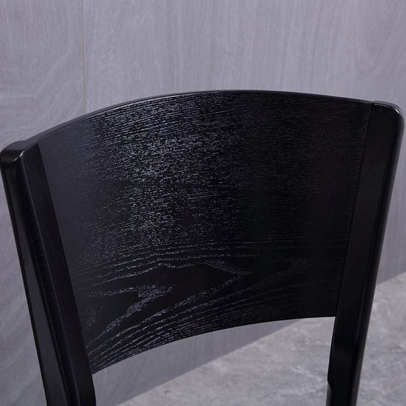 Silla de comedor de madera industrial con respaldo abierto, silla lateral para uso en restaurantes