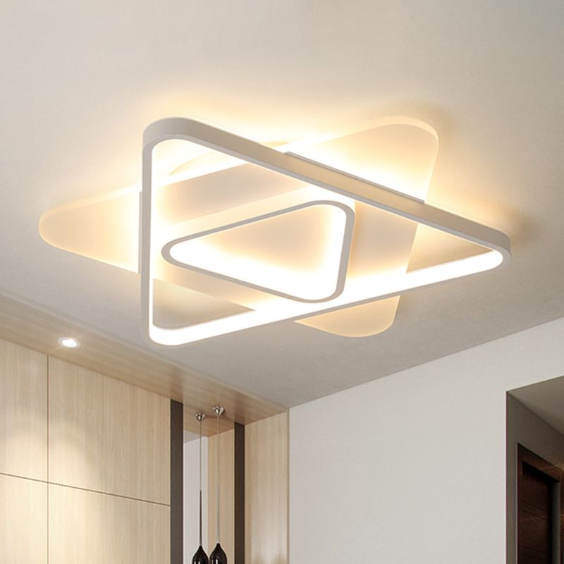 Lampada da soffitto a triangolo bianco moderna da 17"/21"/25" ampia lampada da soffitto in acrilico con montaggio ad incasso in luce bianca/calda