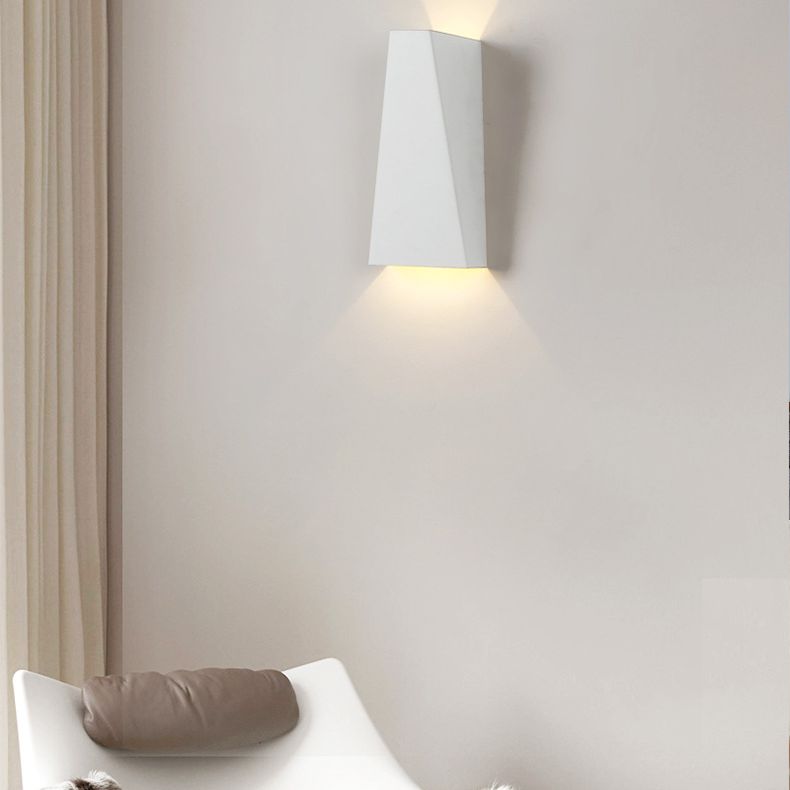 Geometric Wall Mounted Lamp Modern Simplicity Aluminum Wall Mount Lamp for Living Room