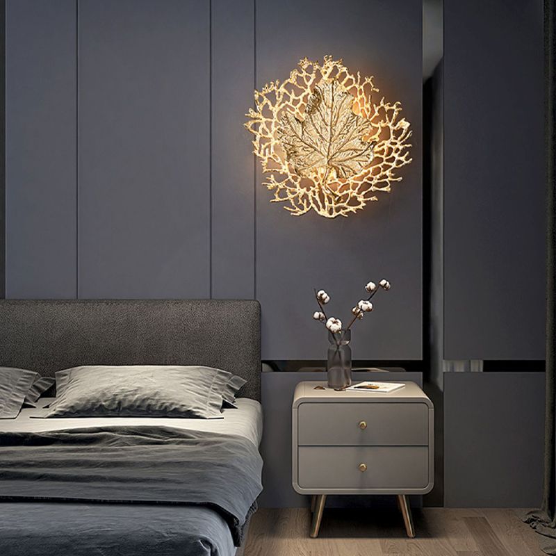 Metal Shade Wall Lamp Modern Style Unique Gold Shape Wall Mounted Lighting for Bedroom