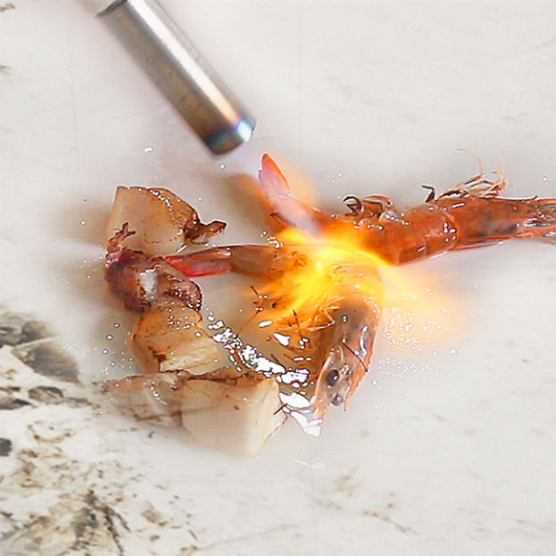 1/4/7 PCS Metal Modern Dining Room Ensemble avec table ronde et jeux de restauration en métal