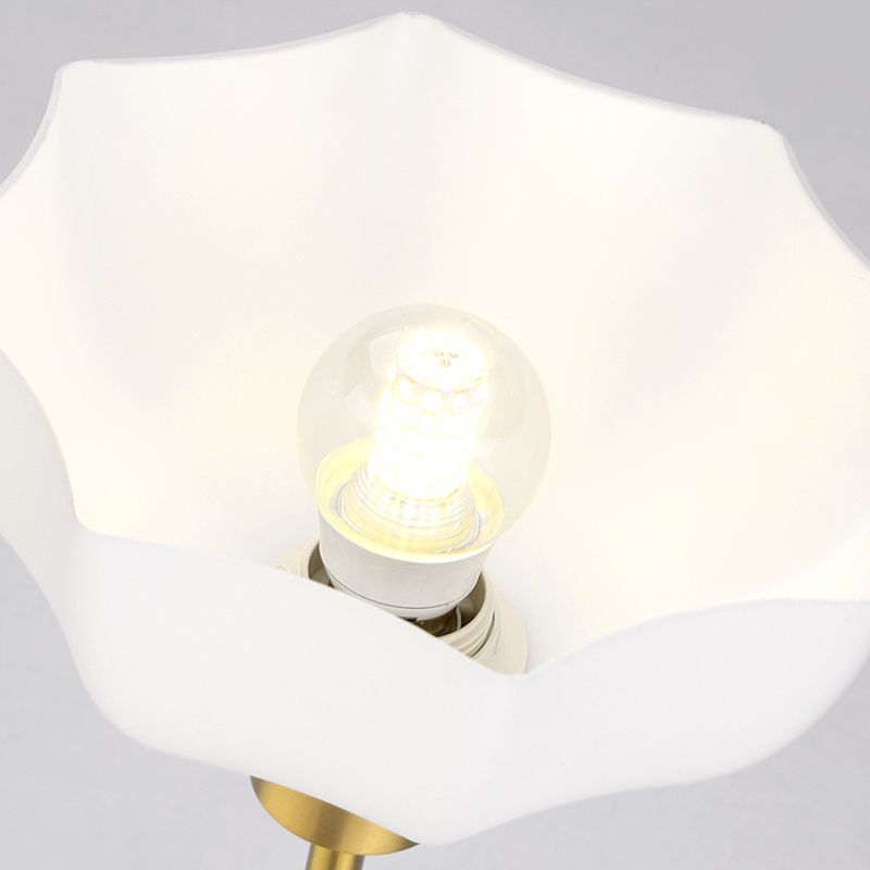 Modern Ceiling Light 1-Light Ceiling Mount Lamp with Glass Shade for Bedroom
