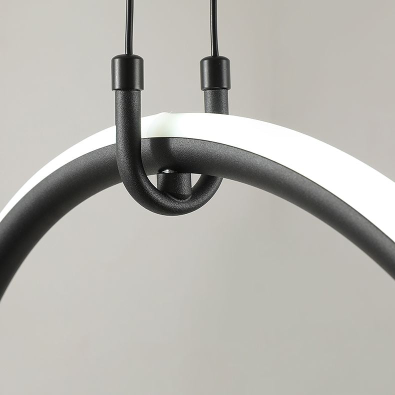 Room de bâton et bague Island luminaire métal moderniste suspendu à LED en noir