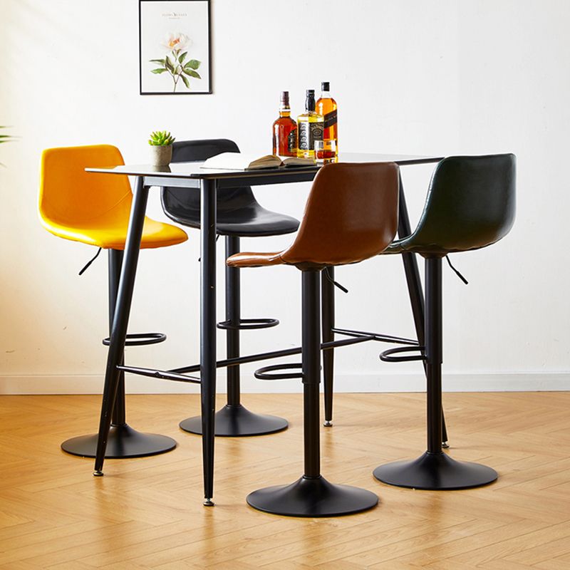 Barstuhl im Industriestil, höhenverstellbar, Ledersitz, Metallbein für Thekenbar