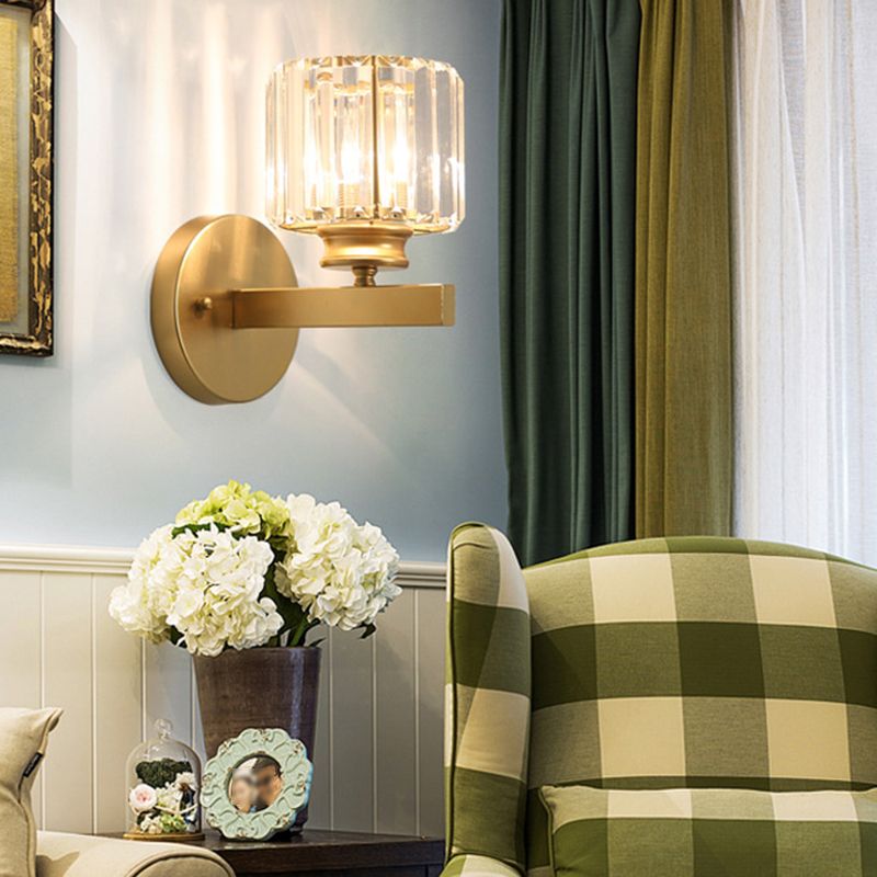 Modernism Single Wall Mounted Sconce Golden/Black Shaded Wall Light