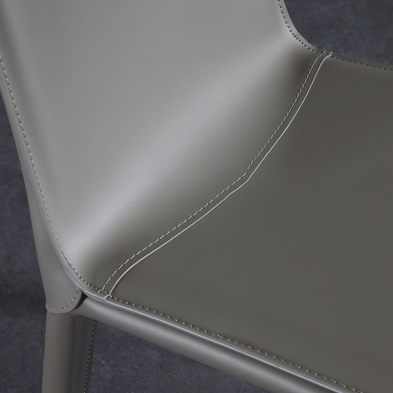 Silla de comedor sin brazos de cuero contemporánea Sillas de comedor de metal