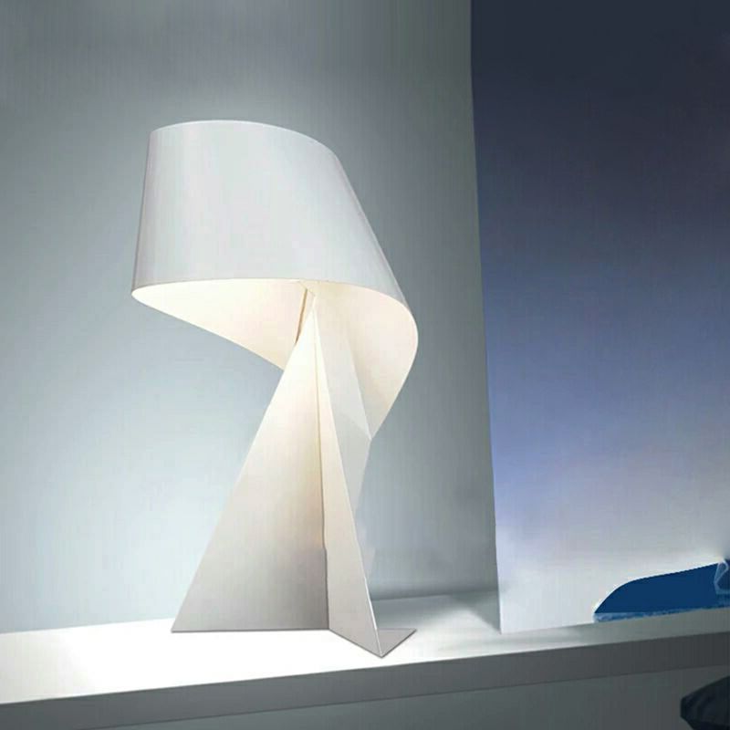 Arte Decor-Light Light Light Lightstand Light Storning Curved Light con tonalità metallica