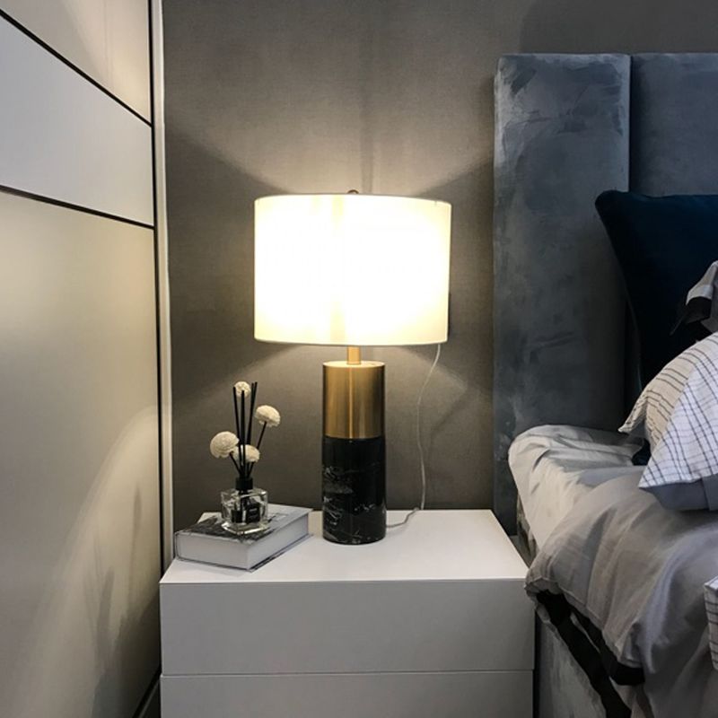 Lampada da notte con paralume dritto Lampada da tavolo moderna in tessuto a 1 testa Nero/Grigio/Bianco per camera da letto, 12,5"/15" W