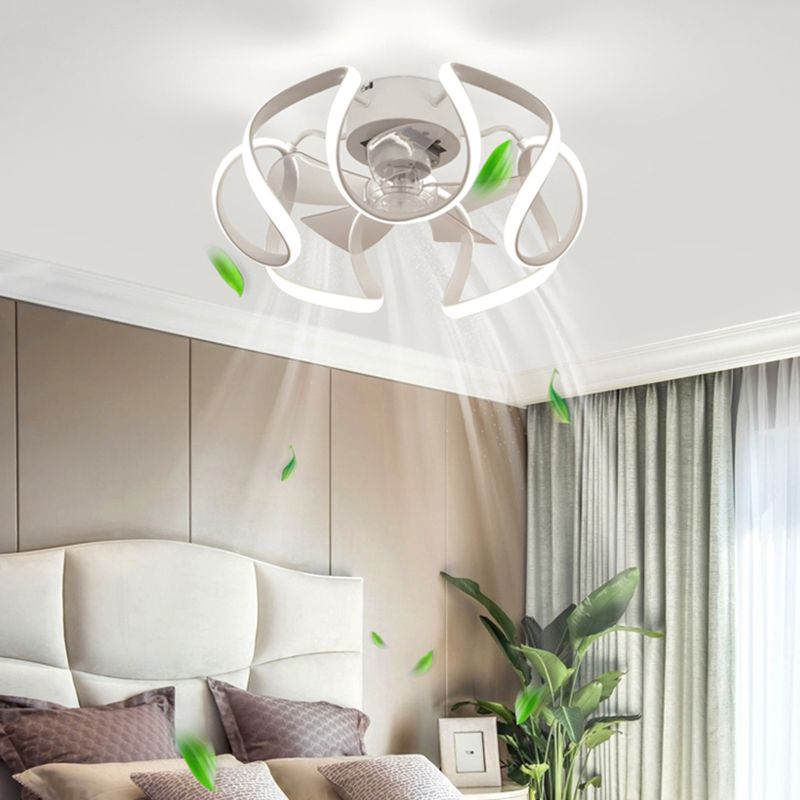 Contemporary Geometric Fan Light Metal Linear Flush Mount Light for Living Room