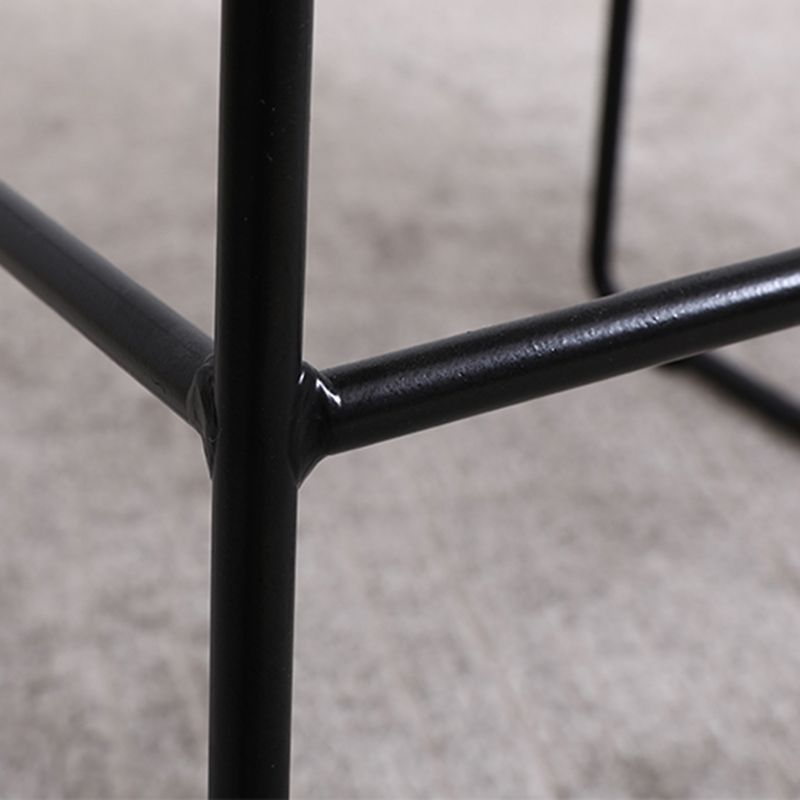 Moderne Rückenlehne Armless Counterhocker Steel Café Barhocker mit Lederkissen
