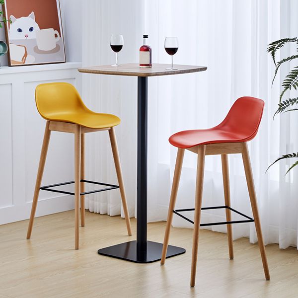 Scandinavian Armless Bar Stools Plastic Low Back Barstool with 4 Beech Legs