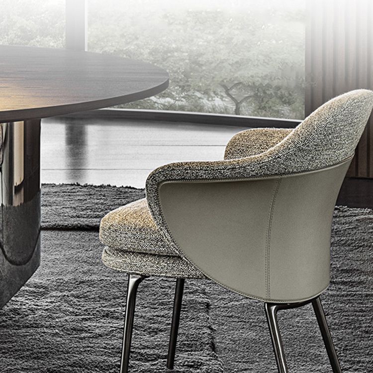 Zeitgenössischer Stil Haus für Hausdämpfer Armstuhl Metal Essstuhl mit schwarzen Beinen