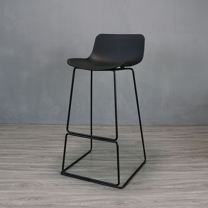 Industrialstil Barhosenmetall- und Plastikstuhl für Esszimmer