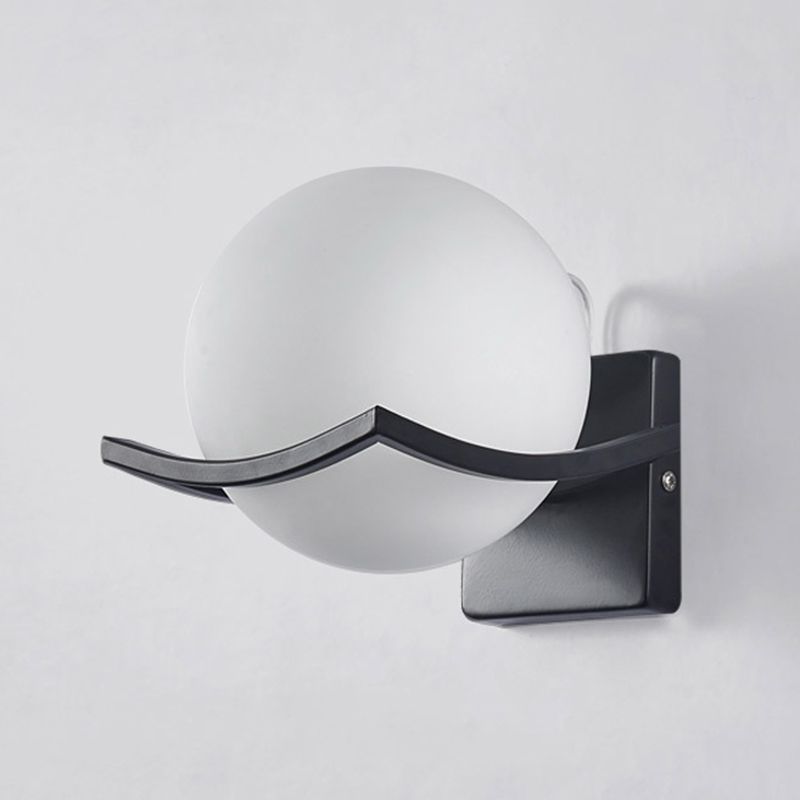 Estilo nórdico de madera de montaje de pared de madera leche blanca tono de globo sencillez luz para el dormitorio para el dormitorio