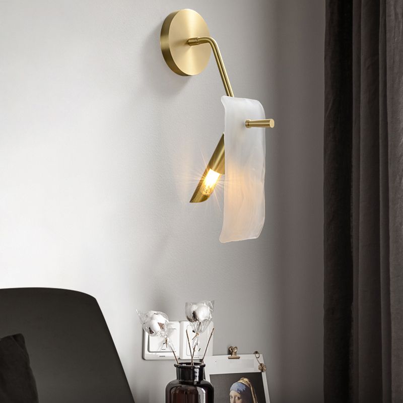 Metal Modern Wall Sconce Rectangle Shape Wall Light with Glass Shade for Bedroom