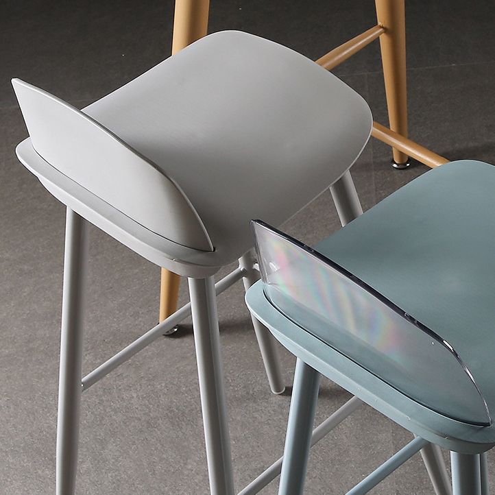 Barhocker mit Metallbeinen im skandinavischen Stil, Thekenhocker für Restaurantbar (2er-Set)