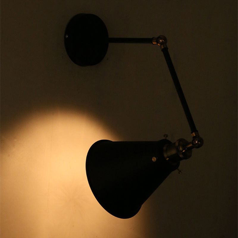 Amplia de pared extensible en negro en el estilo industrial de la pared de hierro forjado de estilo vintage para el lugar comercial