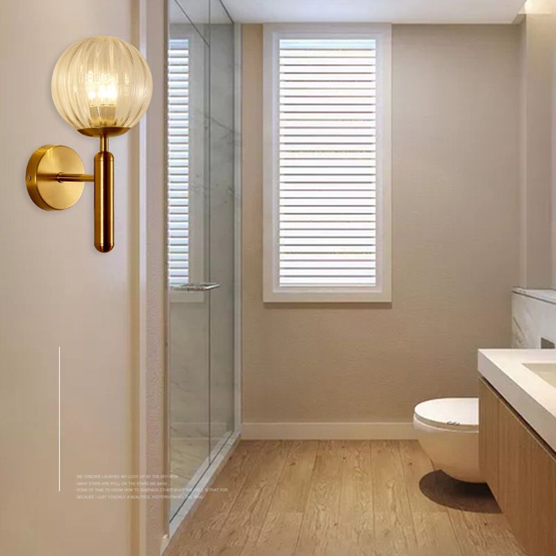 1-Licht-Glas-Globus-Wandlampe 12,5 Zoll Höhe Nordischer Metallleuchten für Treppenhaus