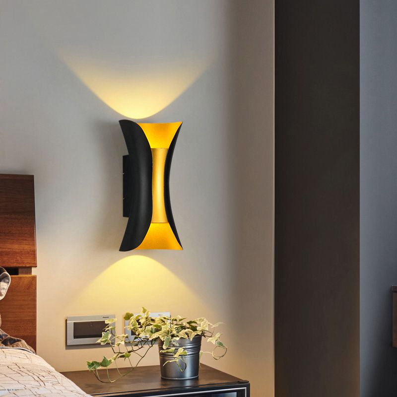 Unique Shade Metal Wall Sconce Modern Style 2- Lights Wall Mounted Light in Black
