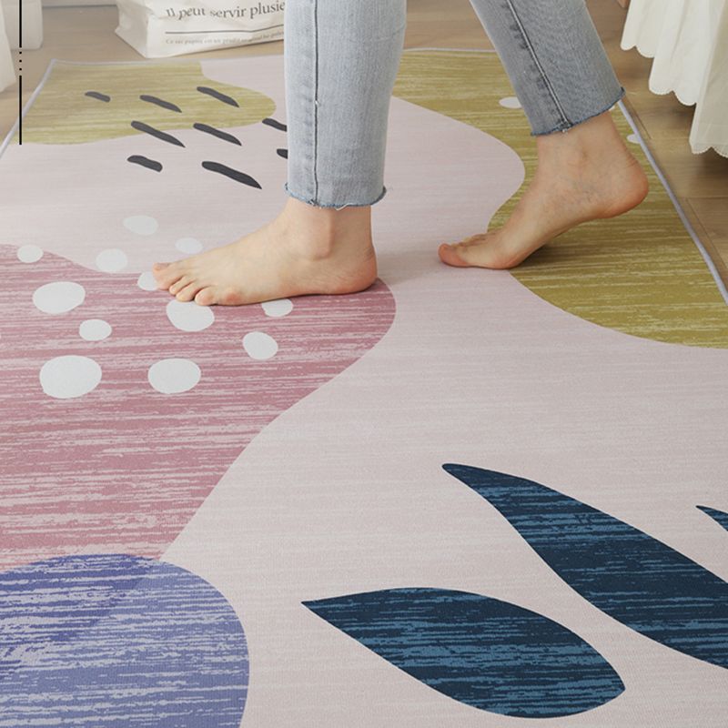 Lichtroze minimalistisch tapijten Polyester grafisch vloerkleed niet-slip achterste tapijt voor woningdecoratie