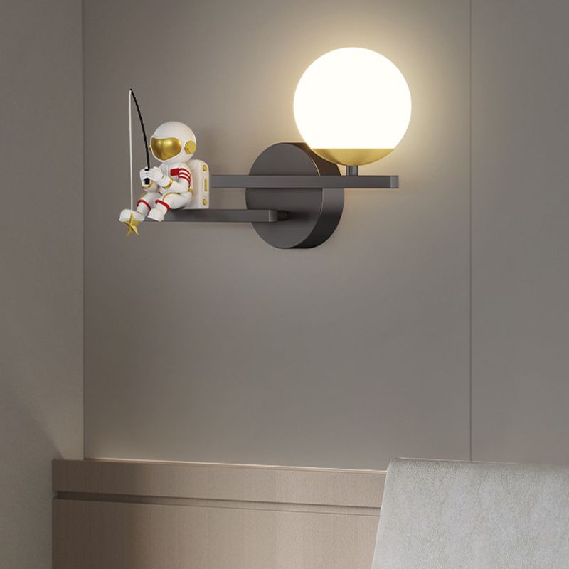 Contemporary Creative Wall Light Fixture Astronaut Wall Light Sconce for Kid's Bedroom
