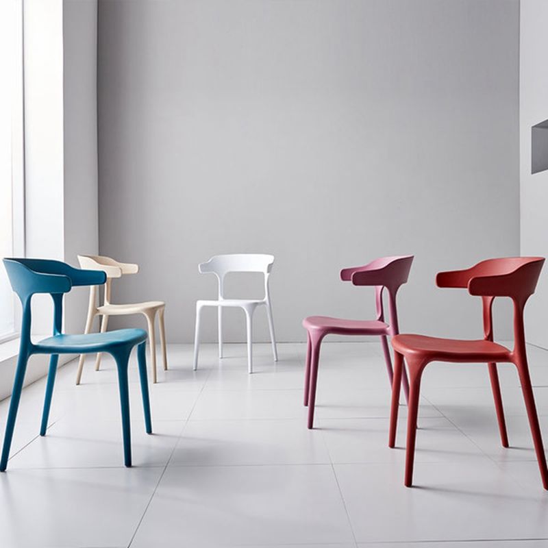 Silla de comedor plástica contemporánea del final mate de la silla del brazo de la parte posterior abierta del restaurante
