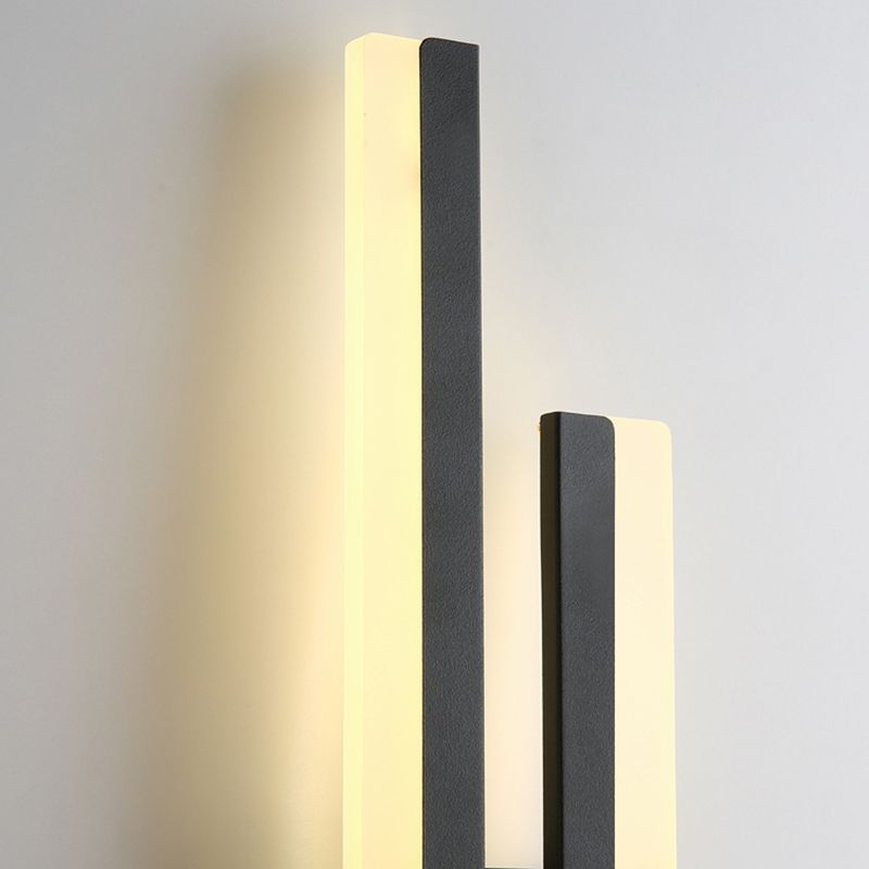 Metal Linear Shape Wall Sconce Modern Style 2 Lights Wall Light Sconce