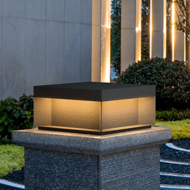 Modern Simple Outdoor Light Stainless Steel Solar Energy Pillar Lamp for Courtyard