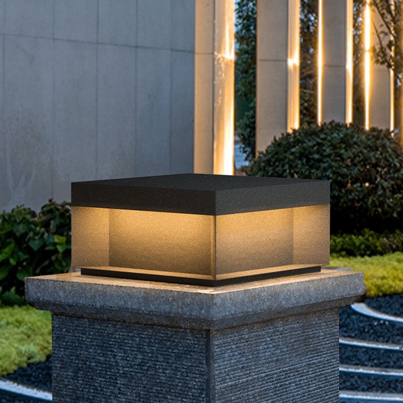 Modern Simple Outdoor Light Stainless Steel Solar Energy Pillar Lamp for Courtyard