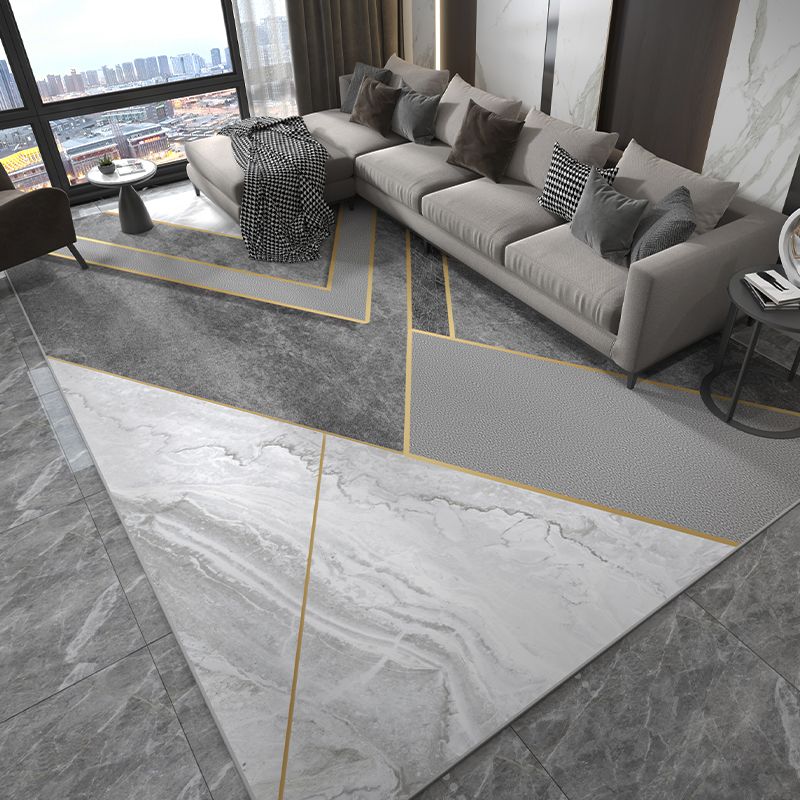 Modern Triangle Pattern Rug Polyester Indoor Carpet Stain Resistant Area Rug for Living Room