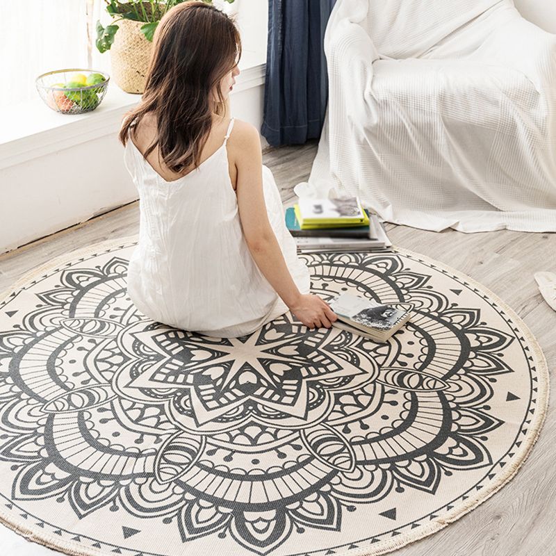 Classical Moroccan Round Rug Comfort Traditional Floral Printed Carpet Cotton Blend Friendly Washable Carpet for Living Room