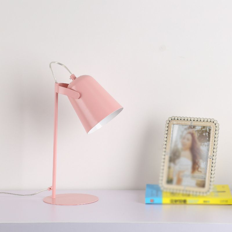 Éclairage de bureau effilé de style macoron 1 lumière de lecture rotative métallique en noir / blanc pour la chambre