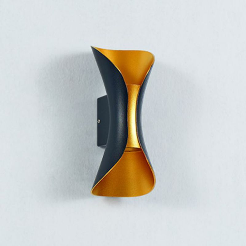 LED Modern Metal Wall Sconce Geometric Shape Wall Lamp for Courtyard