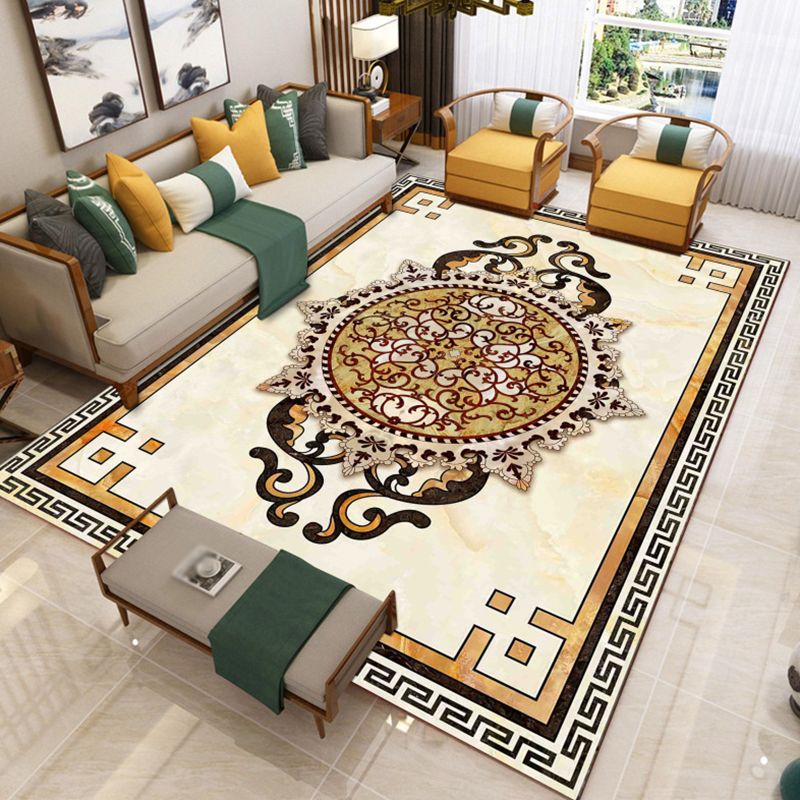 Victoria Floral Pattern Rug White Polyster Carpet Washable Area Carpet for Living Room