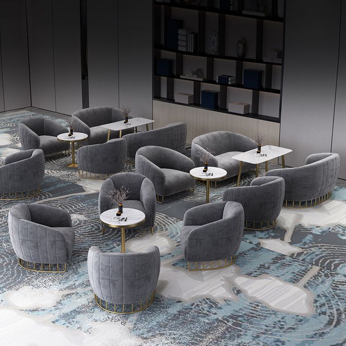 Traditional Luxury Round Dining Room Table White Marble Table with Gold Metal Base