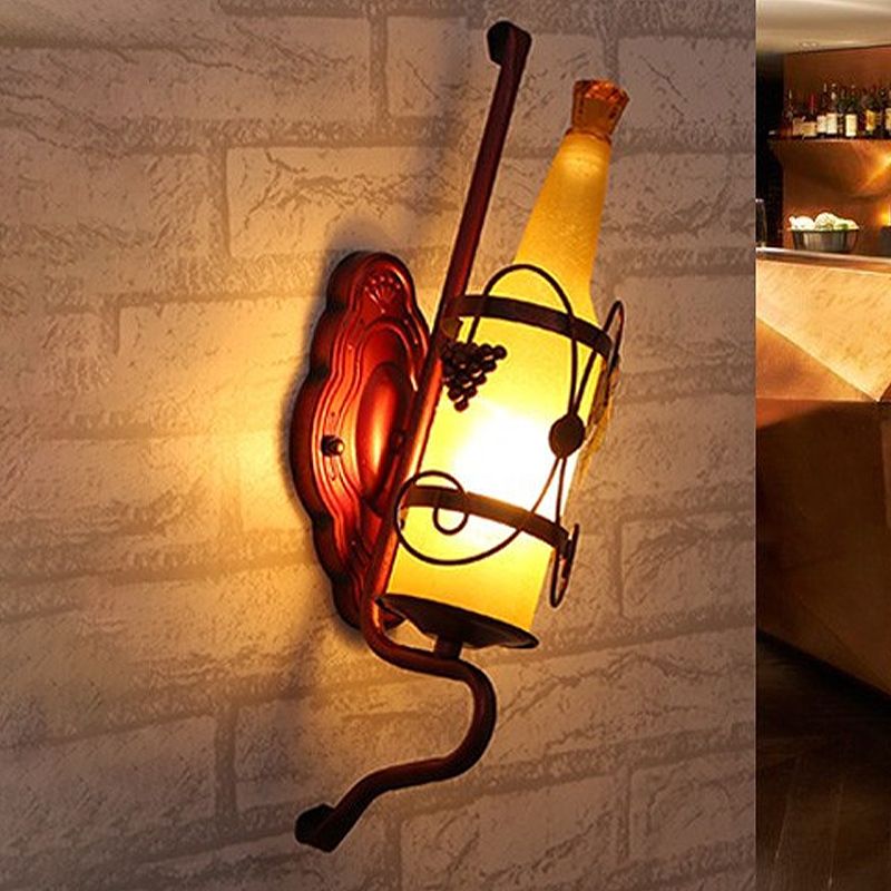 1 bouteille de tête Éclairage d'éclairage vintage cuivre en verre jaune en verre mural mural de lampe avec conception de casier à vin