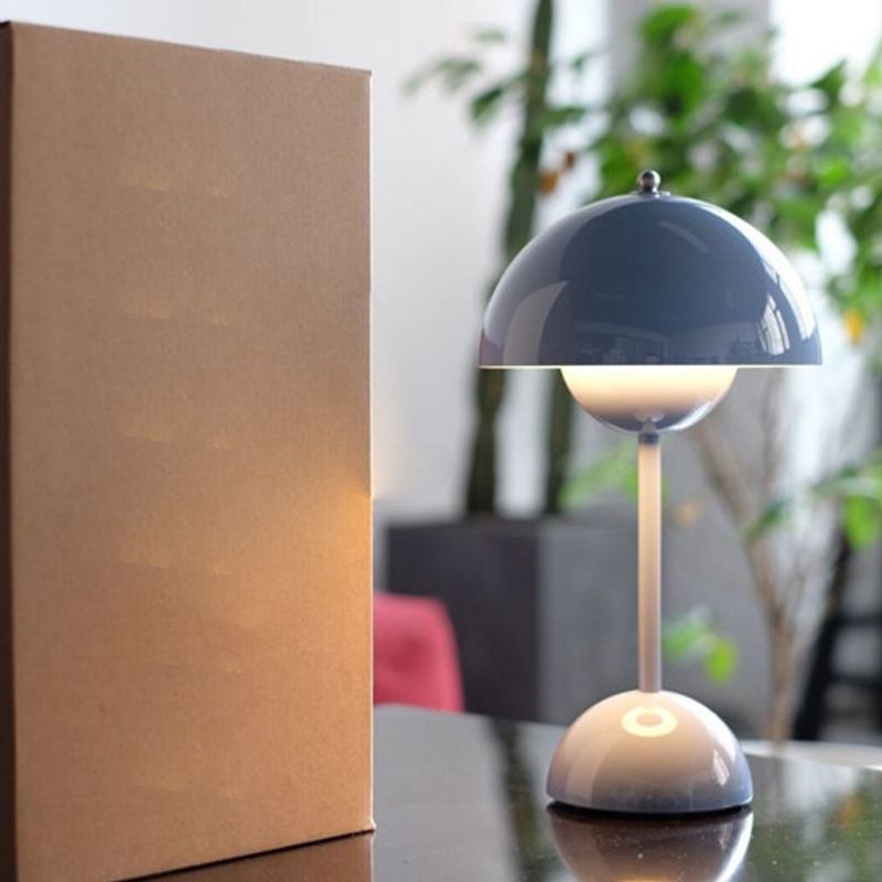 Contemporary Table Lamps Various Colors Metal Desk Lamp for Study Room