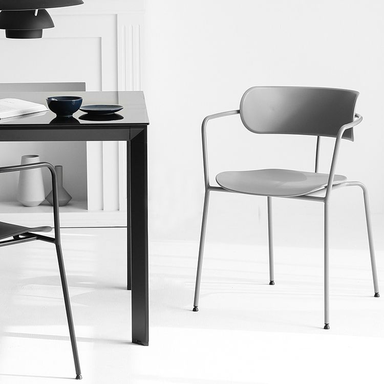 Contemporary Dining Arm Chair Plastic Dining Accent Chair for Home