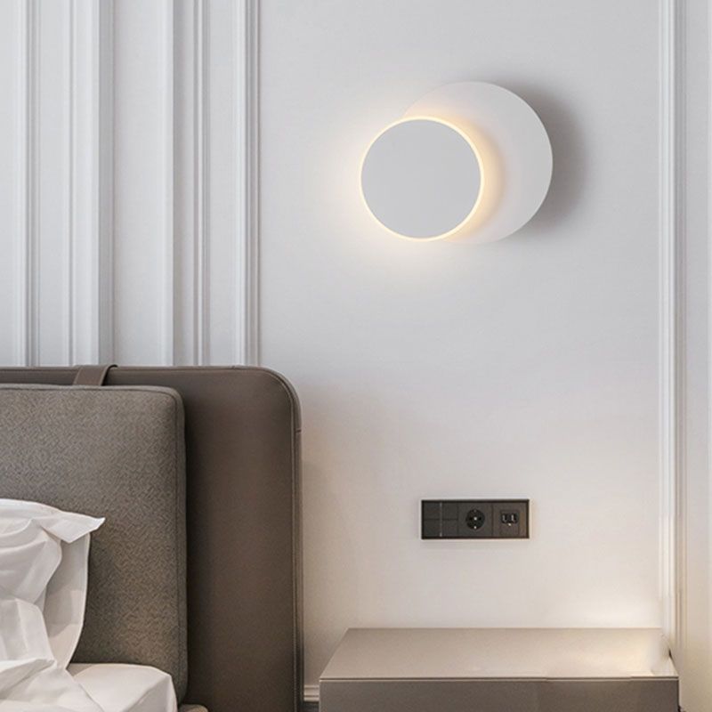 Lámpara de pared LED circular acrílica en estilo creativo moderno de hierro forjado aplastador de pared rotatable para dormitorio
