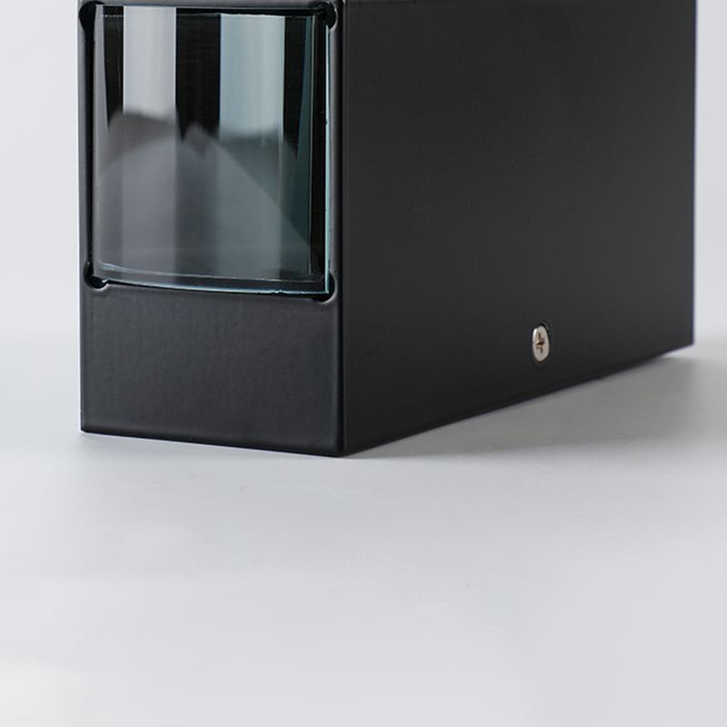 Luz de pared de metal de forma cuadrada estilo moderno de 2 luces lámpara de montaje de pared en negro