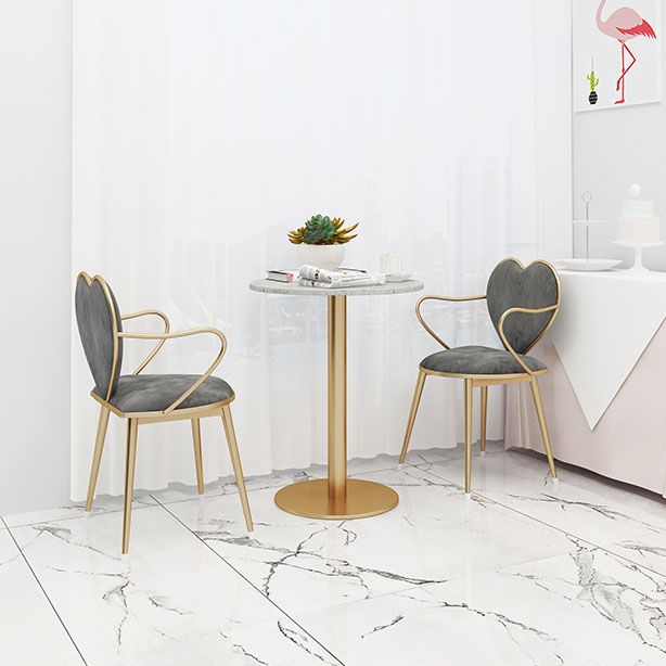 El comedor del terciopelo de Glam preside la silla de comedor del brazo del metal para el uso del restaurante