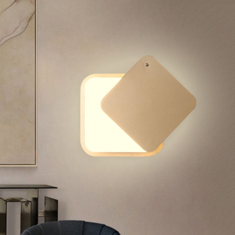 Gold Finish Square Wall Lighting Modernism LED Metallic Wall Sconce with Rotatable Design