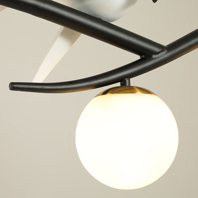 Modern Creative Globe Isola Light Iron Iron Firmine a 4 luci a 4 luci con tonalità di vetro