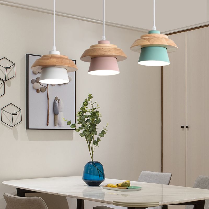 Éclairage de suspension de forme unique