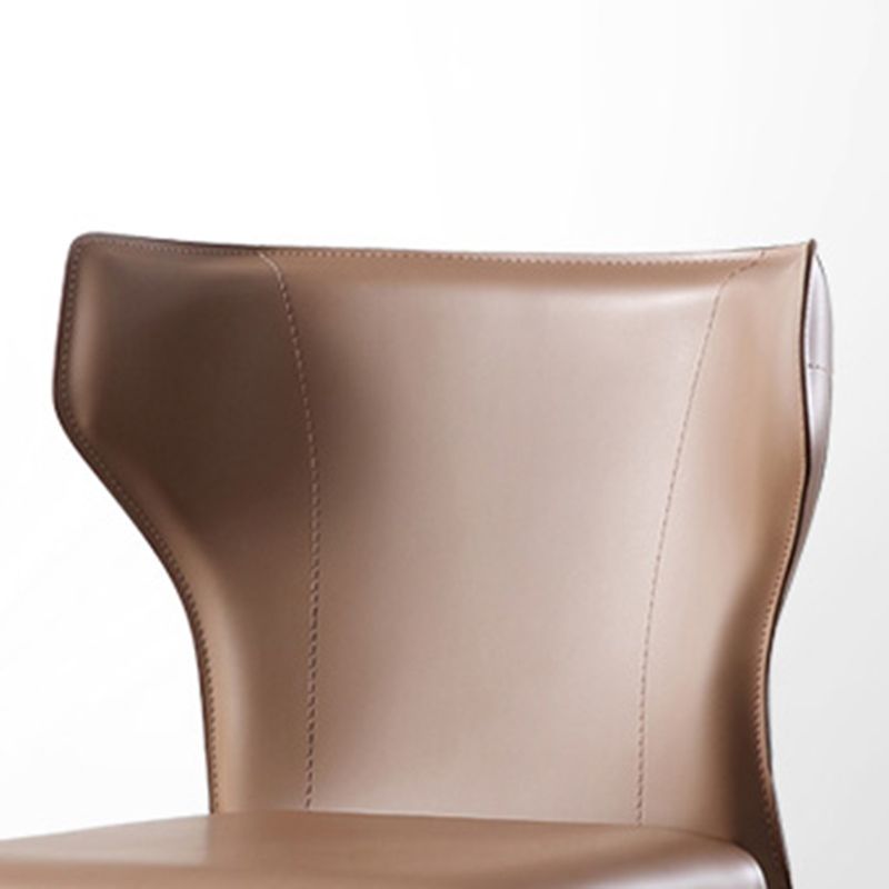 Chaise sans bras de salle à manger contemporaine en métal, chaises de salle à manger en cuir pour usage domestique