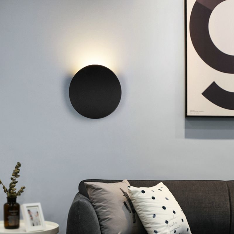 Metal Round Shade Wall Sconce Modern Style 1-Light Wall Mounted Light
